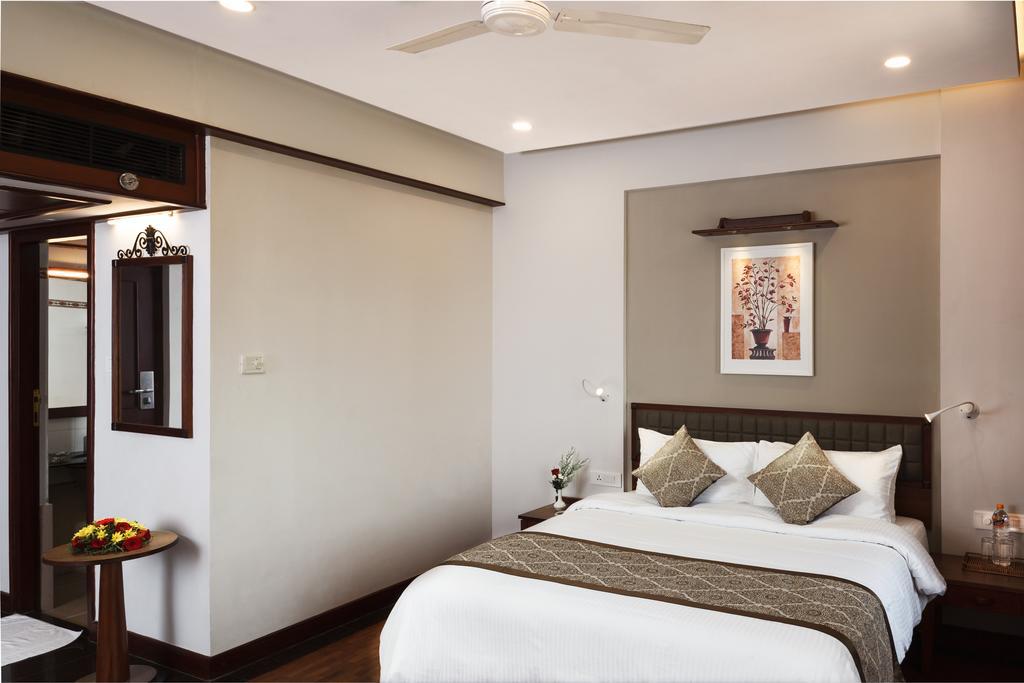 คีย์ มาลาบาร์ เกต Hotel โคชิโคด ภายนอก รูปภาพ