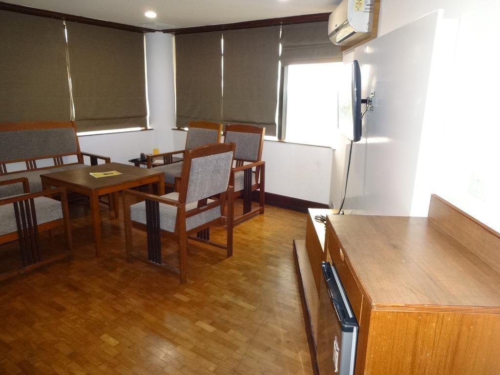 คีย์ มาลาบาร์ เกต Hotel โคชิโคด ภายนอก รูปภาพ