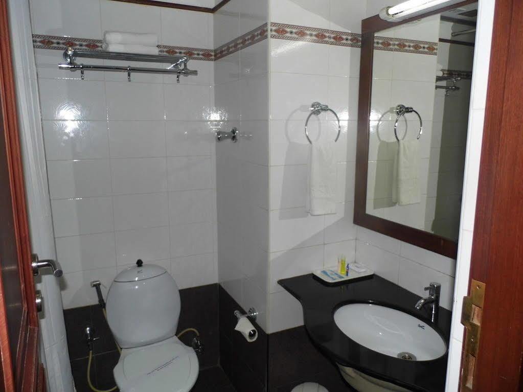 คีย์ มาลาบาร์ เกต Hotel โคชิโคด ภายนอก รูปภาพ